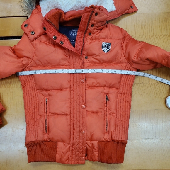 American Eagle Down Jacket - Picture 9 of 9